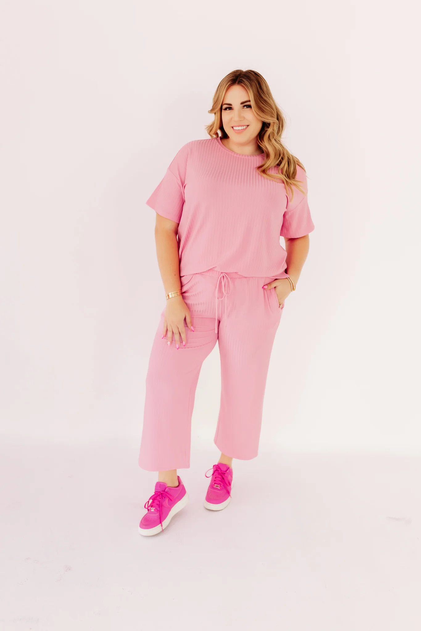 THE RYLIE RIBBED WIDE LEG SET IN BUBBLEGUM PINK BY PINK DESERT | Pink Desert