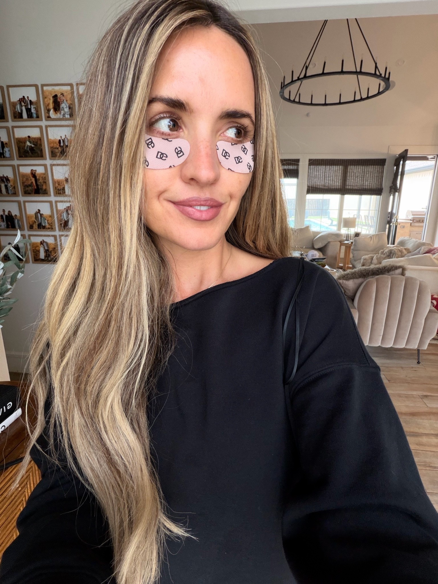 Just got these eye patches and I LOVE them! They don’t slide off your face and have a cooling factor! Plus they come in a cute case! @Sephora