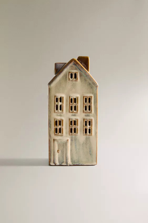 LIGHT-UP PORCELAIN HOUSE CHRISTMAS ORNAMENT | Zara US