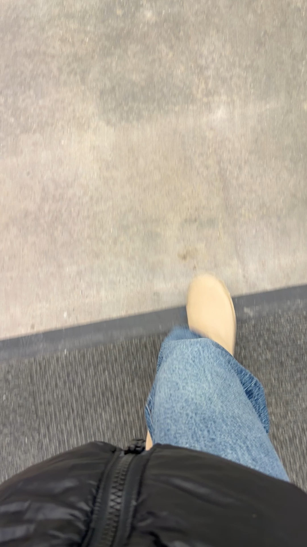 Short @uggs boots 

#LTKootd