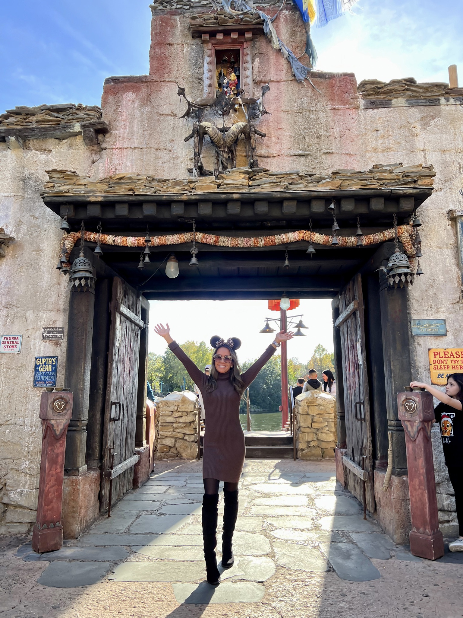 brown sweater dress - super comfy and petite friendly. wearing xxs  

#LTKtravel #LTKfindsunder50 #LTKHoliday