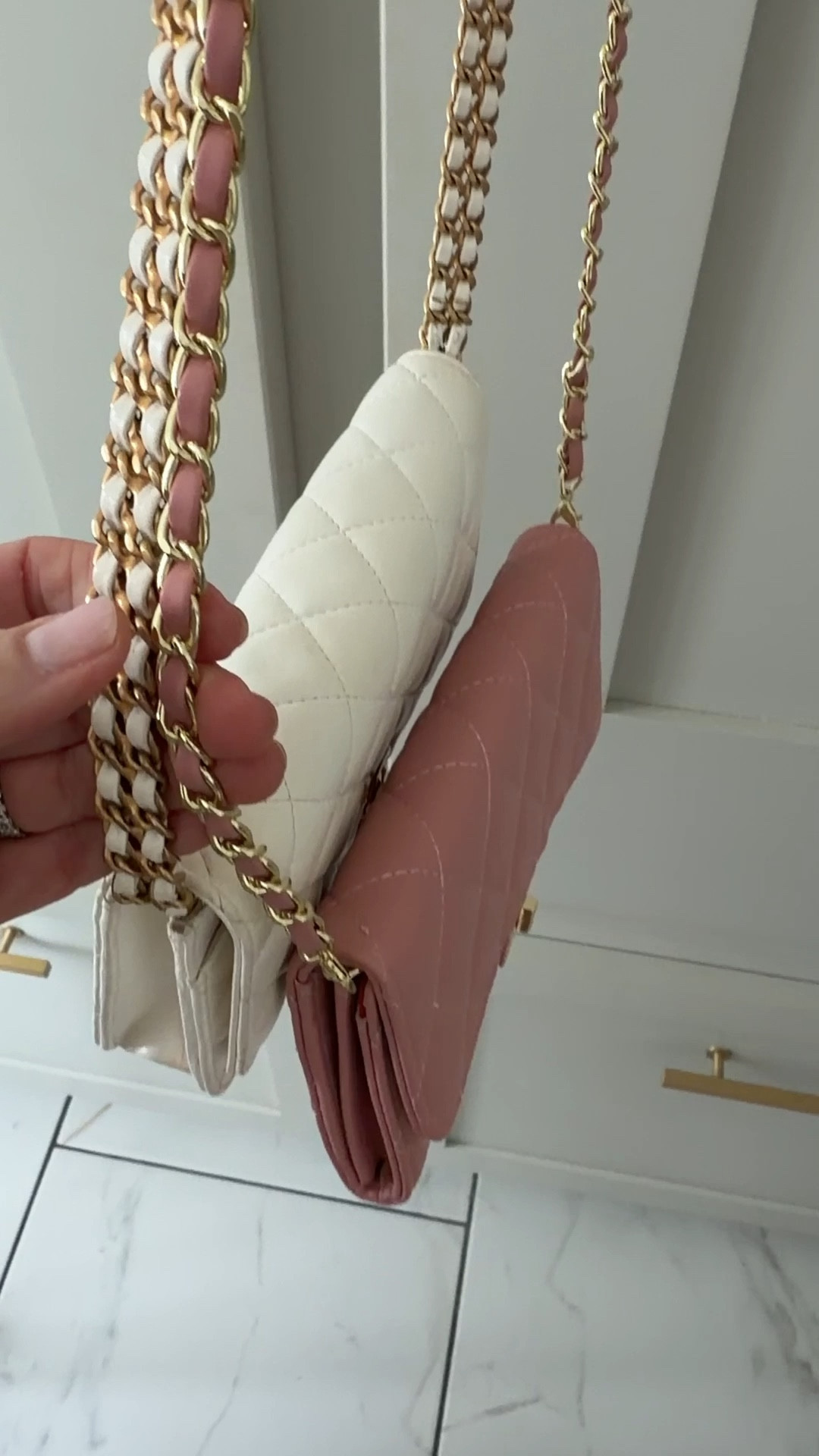 The Channel wallet on a chain is a stunning bag. I wanted a pop of pink without paying designer prices and found this cute quilted WOC for under $10 

#LTKOver40