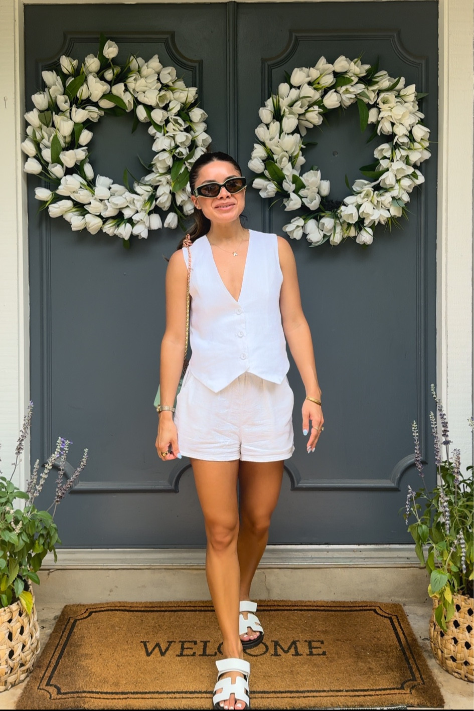 Such an easy outfit that ill be wearing all summer long


#dissh #chanelvanity
#chanelbag #hermeschypre #summeroutfit #matchingset #whatimwearing #OOTD #outfitoftheday #outfitideas

#LTKShoeCrush #LTKFindsUnder100 #LTKStyleTip