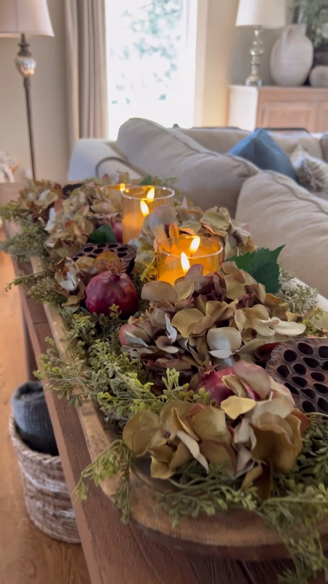 As September comes to a close, I love shifting toward richer textures and deeper, sun-baked tones. Filling a vintage dough bowl is one of my favorite simple ways to create a center statement that lasts all season long. Muted, autumn-hued hydrangeas mixed with dried pomegranates and earthy botanical pods give that perfect balance of soft florals and sculptural, organic detail. It feels quiet, collected, and ready for crisp fall evenings around the table. 🌾 harvest table | autumn centerpiece | dough bowl styling | fall decor ideas