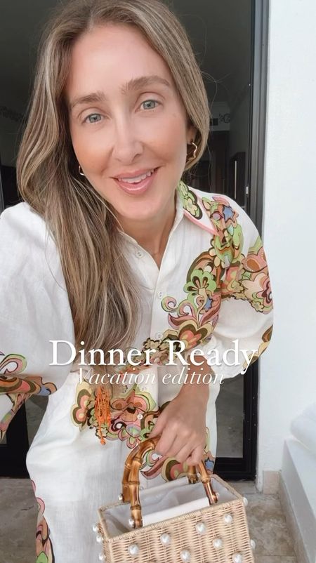 Gorgeous vacation dress! Elegant and chic print 
Looks gorgeous for spring and summer 
Perfect for dinner or brunch 
Runs tts . Wearing a size small 




#LTKU #LTKstyletip #LTKSeasonal