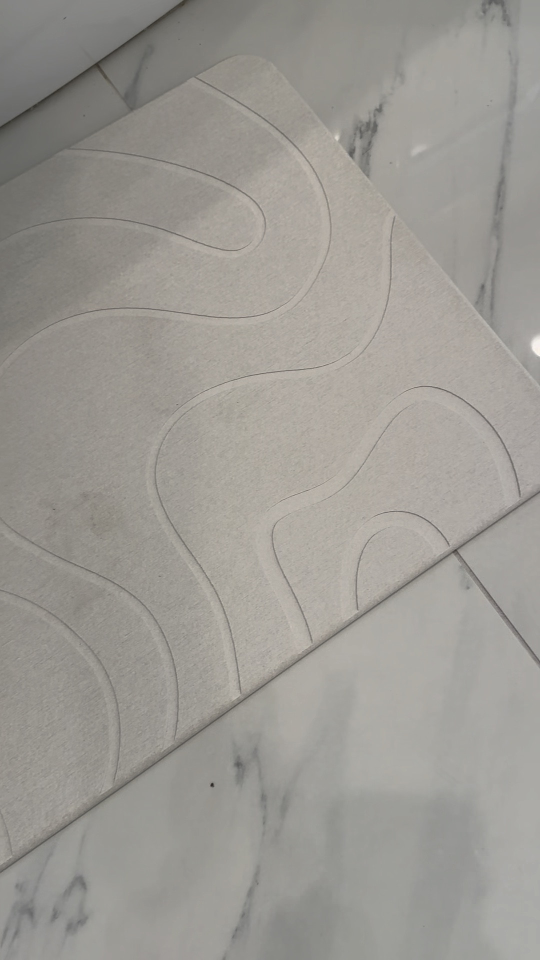 Stone bath mat absorbs all water quickly and looks good too 
Amazon home finds 

#LTKFindsUnder50 #LTKHome #LTKFindsUnder100