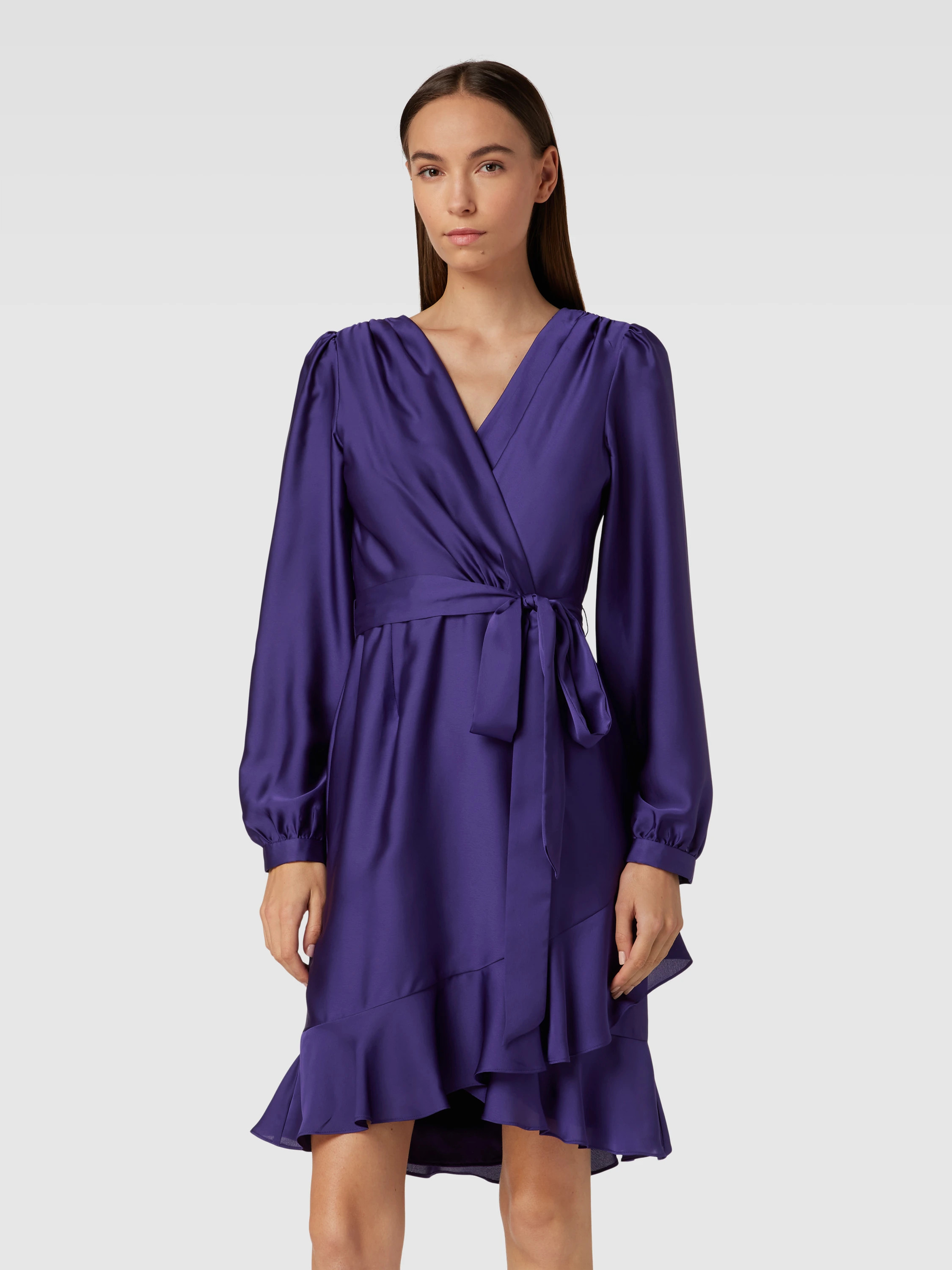 Knielange cocktailjurk met strikceintuur in paars | Peek & Cloppenburg NL