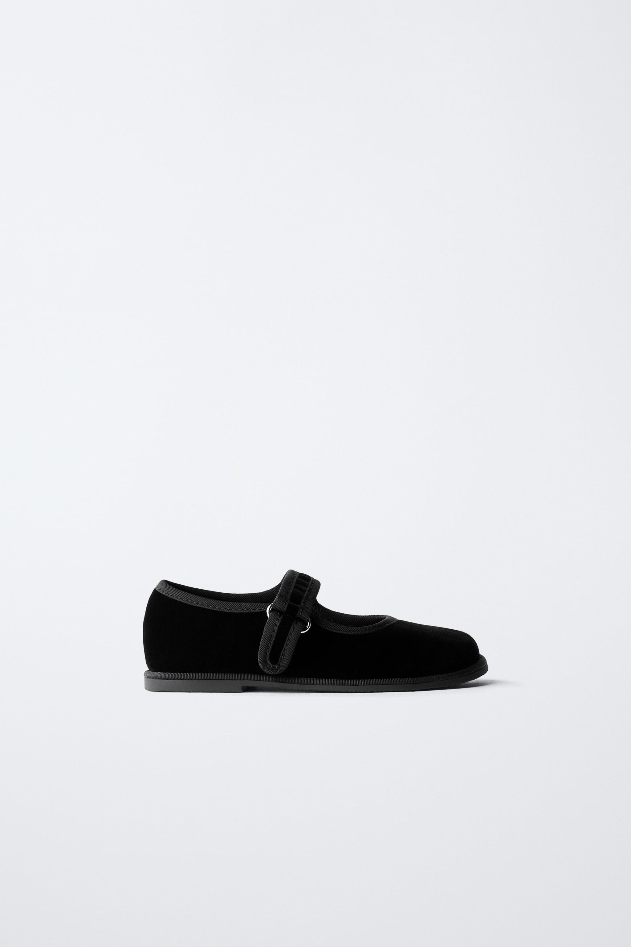 TEXTURED EMBROIDERED FLOWER PINAFORE DRESS | Zara Canada