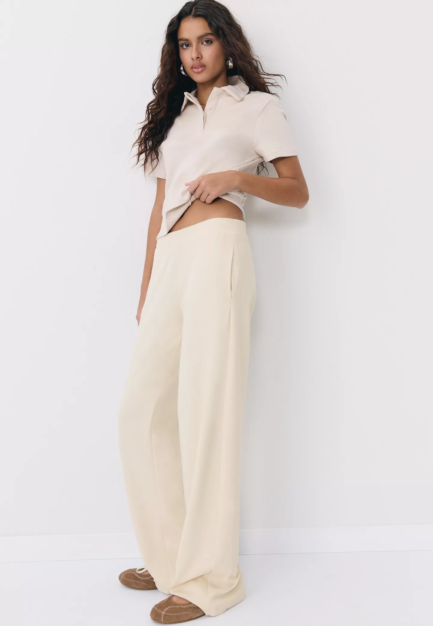 Soft-touch formal joggers - Women's fashion | Stradivarius United Kingdom | Stradivarius (UK)