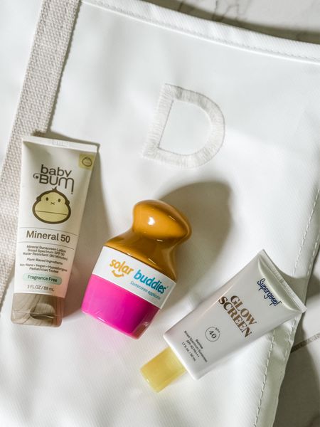 My go to products for the summer and skincare! 

- solar buddies less waste, no mess sunscreen applicator
- favorite face sunscreen: glow screen
- favorite sunscreen: baby bum (for adults and baby) 

#summer #resort #sunscreen #skincaree