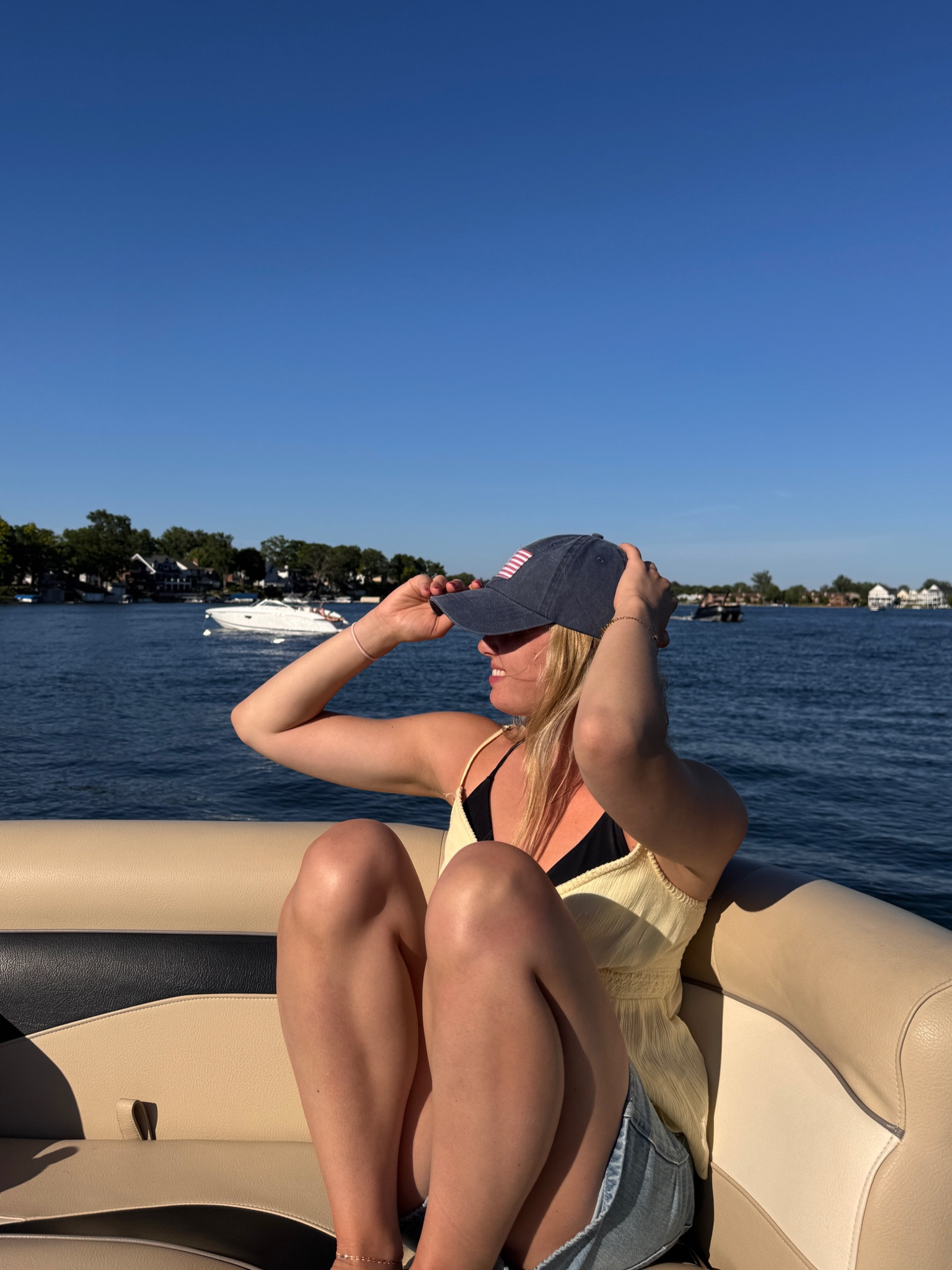 top is from hollister but I couldn’t find the exact one, so I linked some similar ones 💫⭐️ 

#LTKSeasonal #LTKFindsUnder50 #LTKTravel