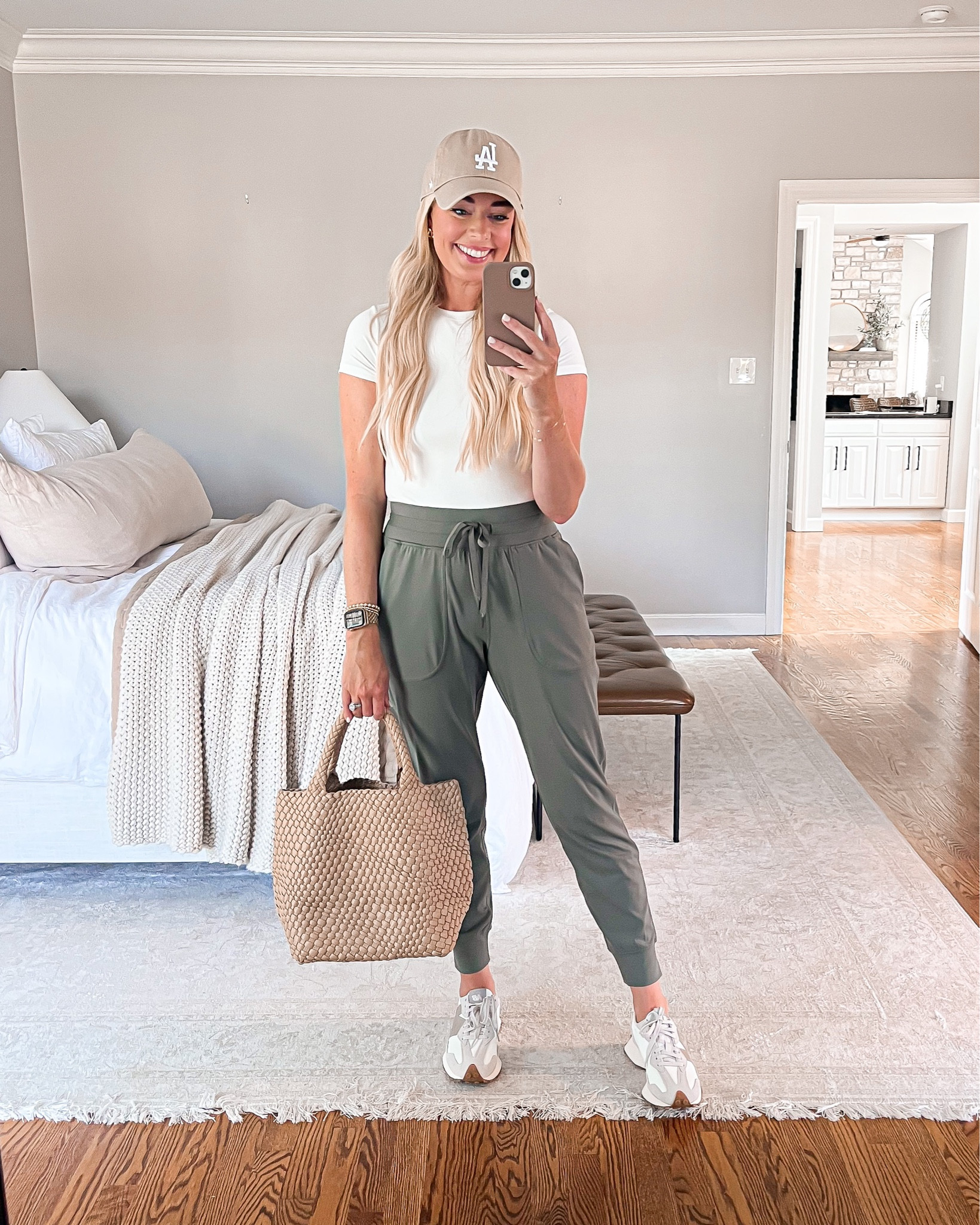 Casual Fall Outfit Idea // wearing a small in bodysuit & joggers (both fit true to size)

Fall outfit, casual outfit, joggers, Amazon joggers, bodysuit, sneakers, new balance sneakers 

#LTKFind #LTKSeasonal #LTKstyletip