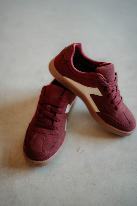 Maroon sneakers


Cute fall outfits

Walmart fashion  fall fashion  denim jeans  casual outfit  heels  fall transitional outfits shoes 

#LTKFindsUnder50 #LTKStyleTip #LTKShoeCrush