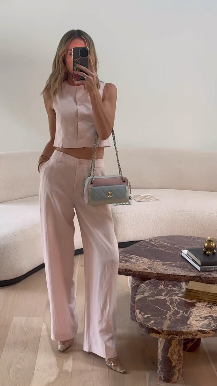 Pastels for summer >> 💗

#LTKSeasonal #LTKShoeCrush #LTKStyleTip