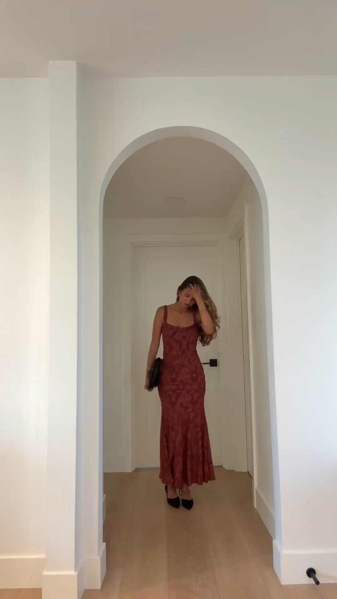 the perfect holiday dress 🎁 the fit is sooo flattering! 🤍✨

you can use code BRITHARVEY20 at lulus :)

#LTKSeasonal #LTKHoliday #LTKootd