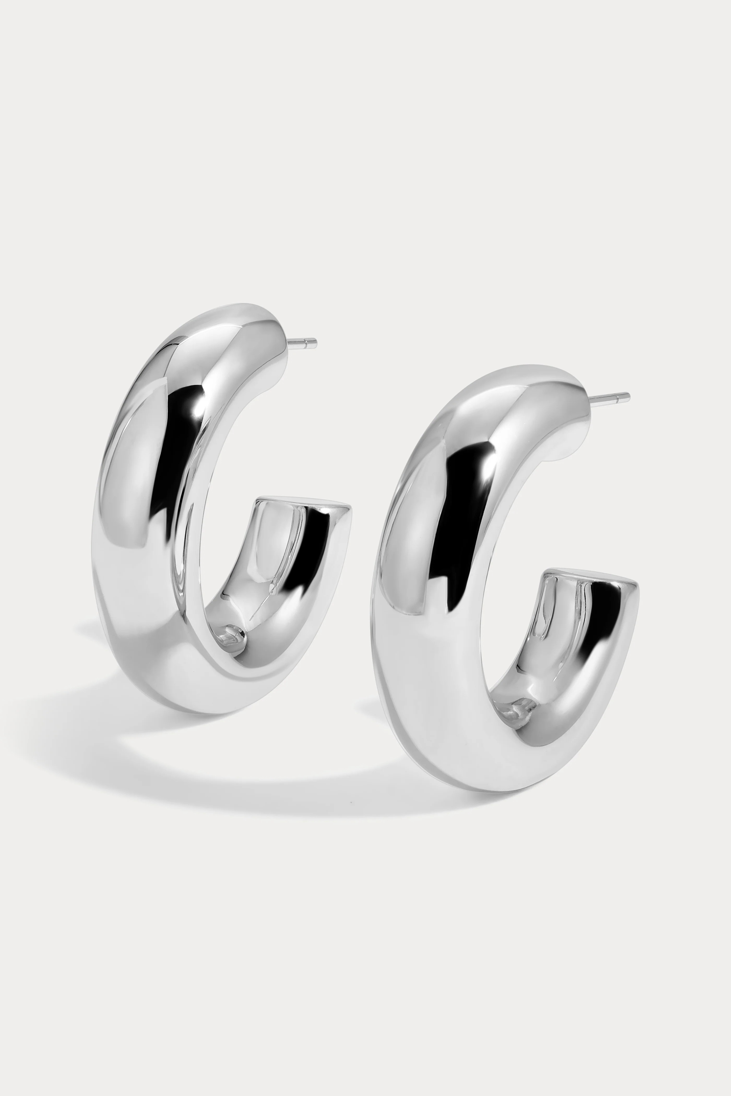 Small Sloane Hoops | Lili Claspe