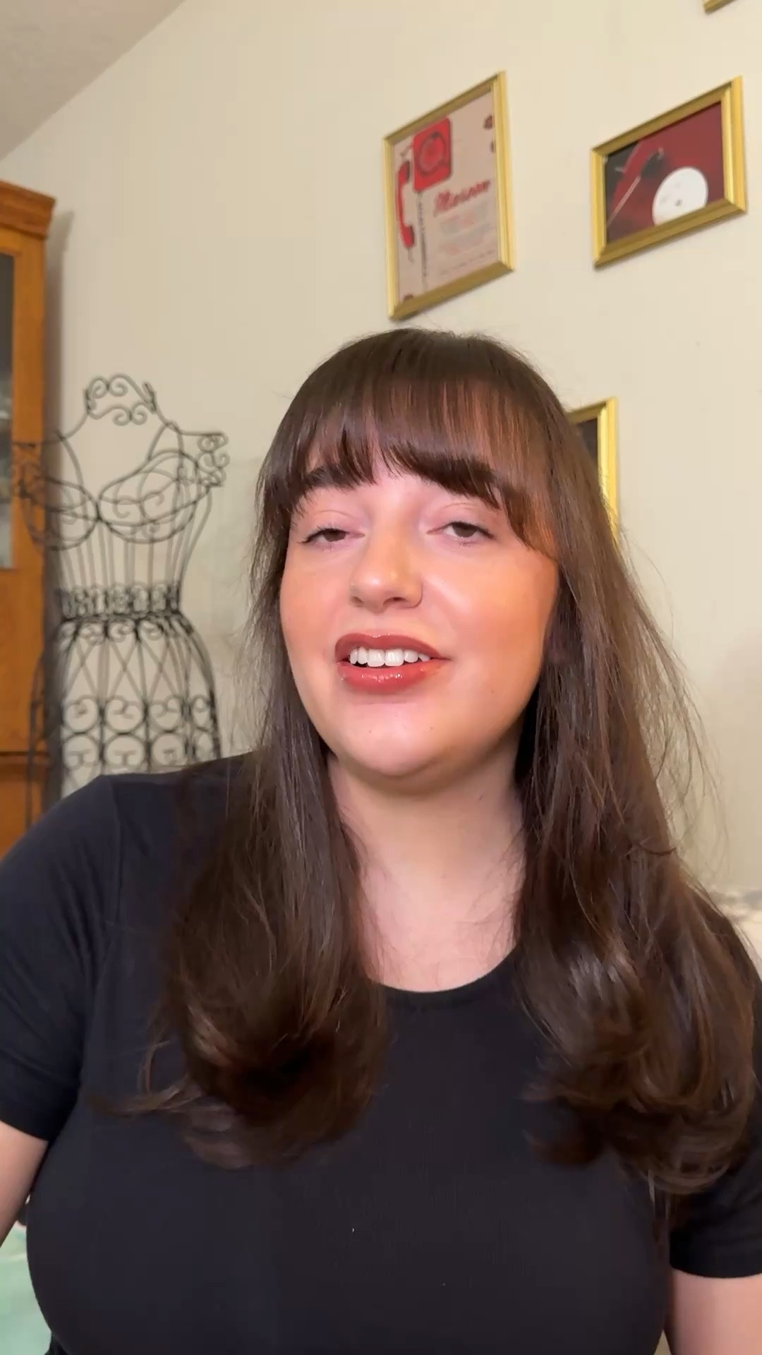 Happy #wellnesswednesday everyone! After a rough patch in 2025 I really focused on overhauling my routines and habits so I could change how I felt day to day and this is what’s helped me! Overall first thing in the morning  and nights are hardest for me mentally so I’ve formed really good routines to help my mental health 

#LTKmorningroutine #LTKselfcare #LTKdayinmylife