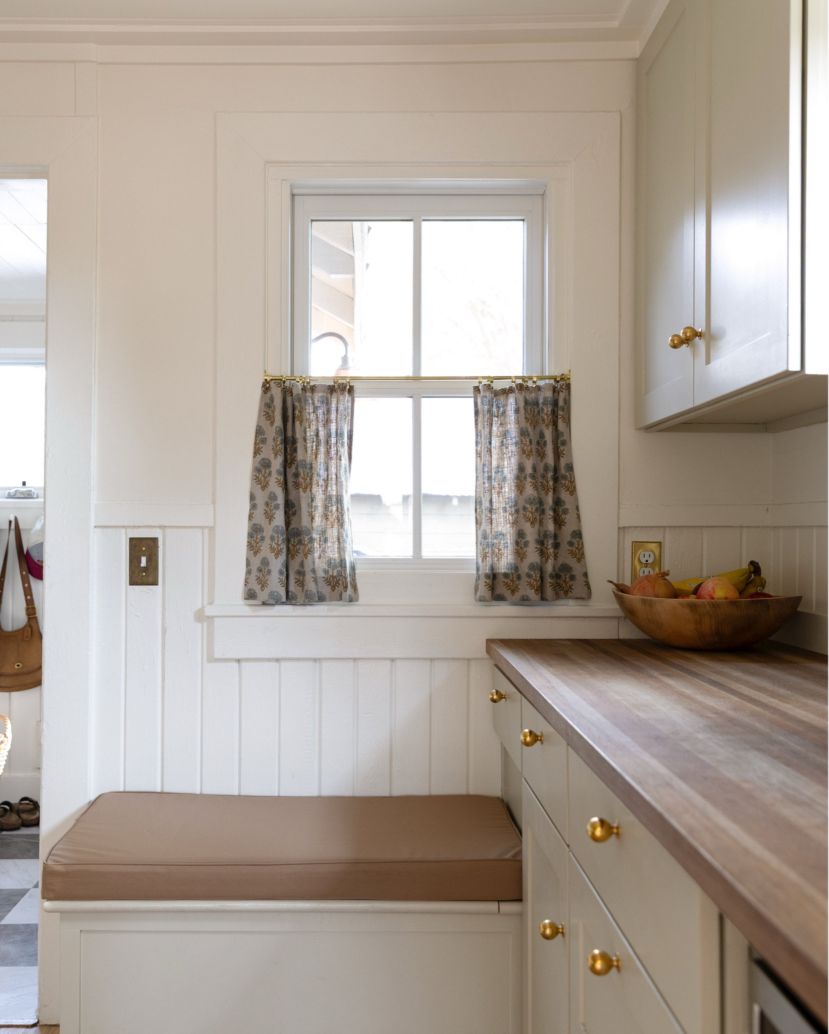 Cute cafe curtains for #thepoplarcottage kitchen 

#LTKHome