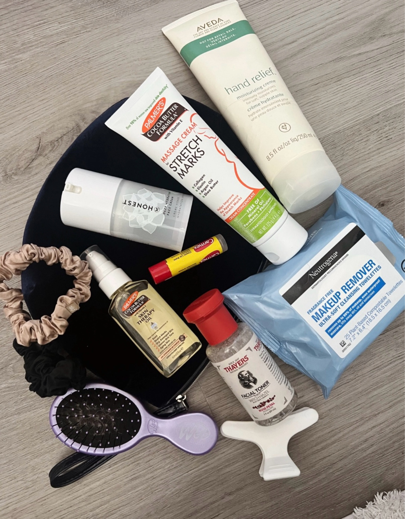 Packing the Go-Bag for the hospital 🤰🏻💼

#LTKbaby #LTKbump #LTKfindsunder50