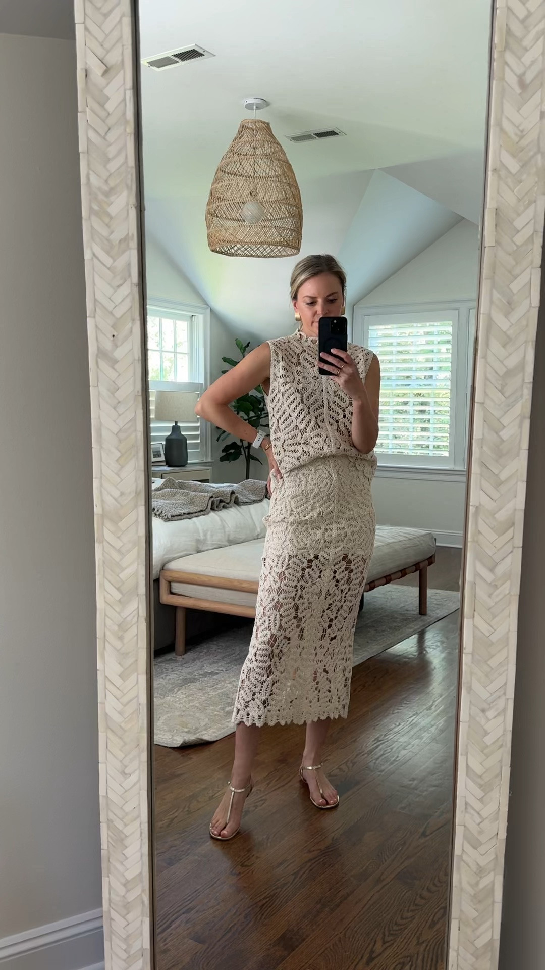 Grab this set for your next vacation! So fun, but still comfy. Wearing smalls/tts