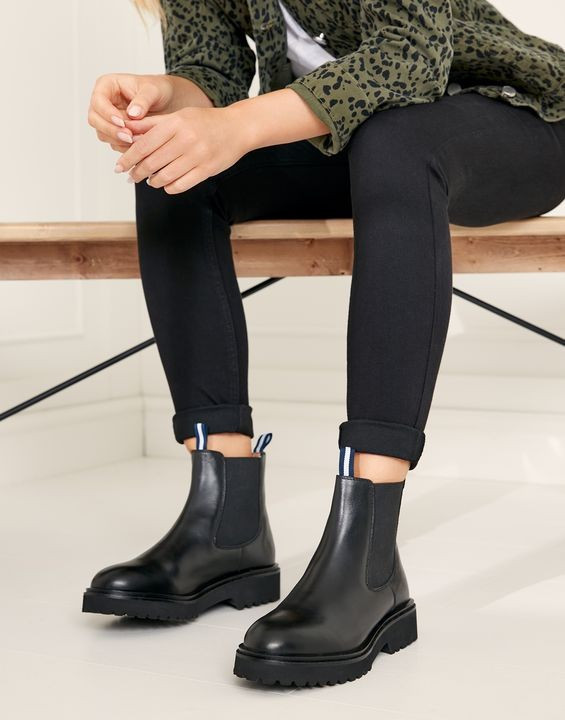 Racquel Chunky Chelsea Boots | Joules (UK)