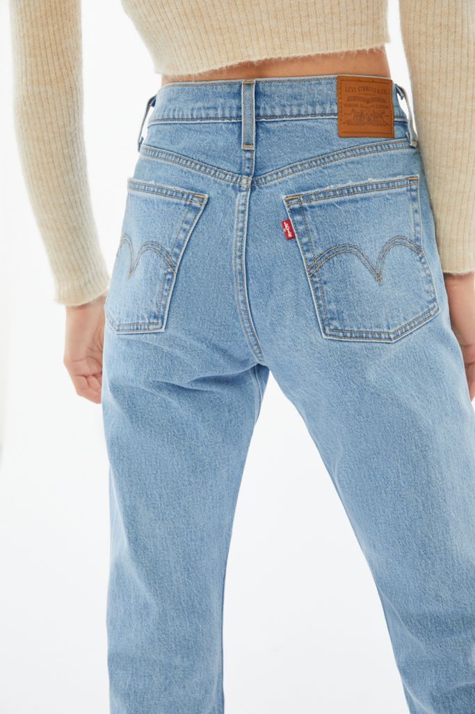 Levi’s Wedgie Icon Jean – Talks | Urban Outfitters (US and RoW)