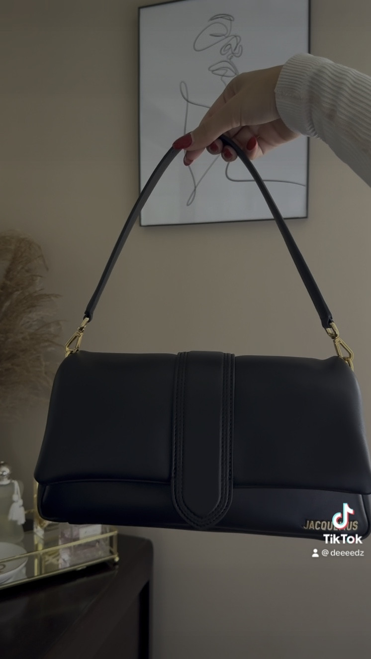 Jacquemus Le Bambimou padded leather shoulder bag🖤

#LTKItBag #LTKVideo