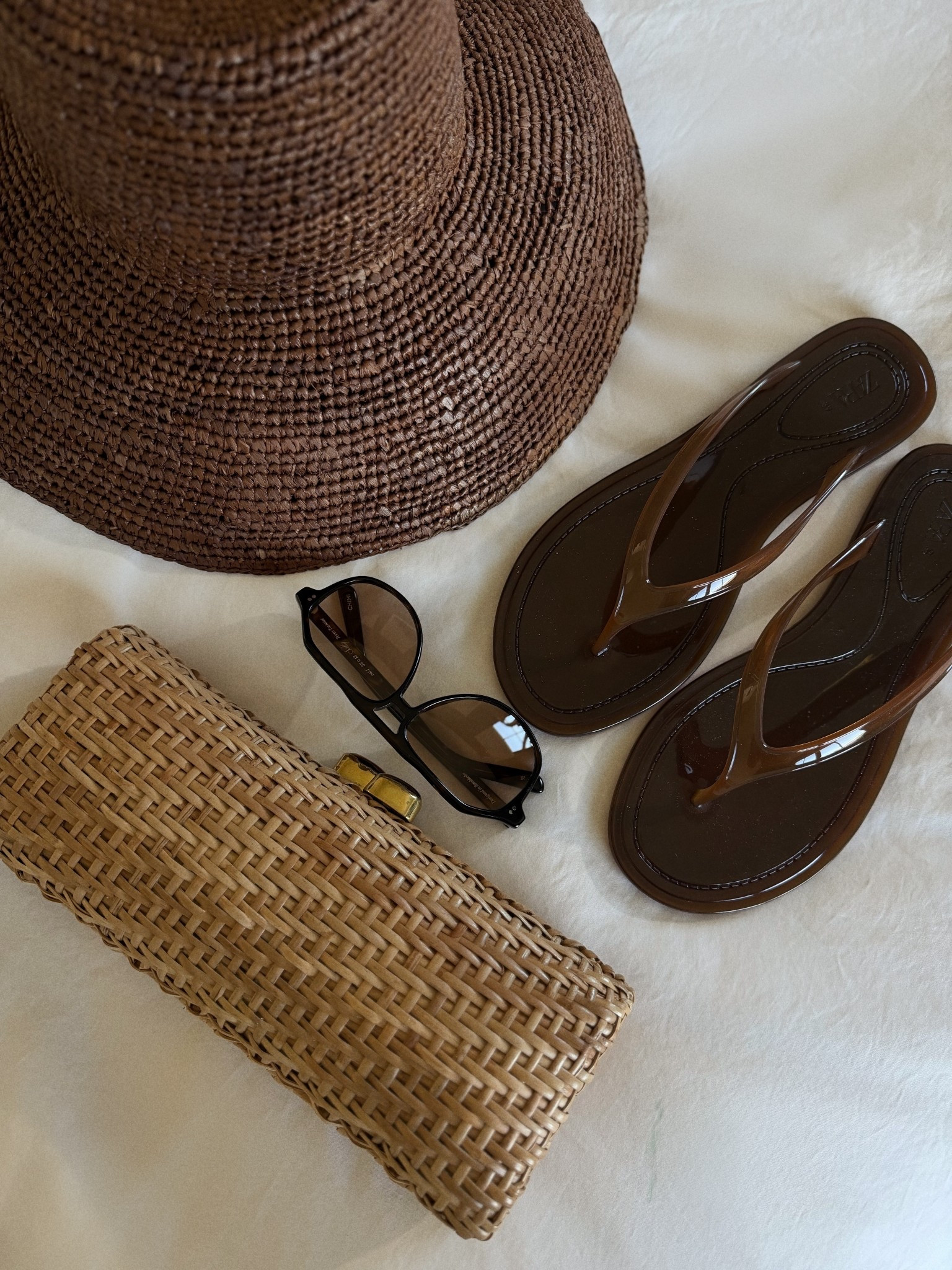  Currently Packing 🐚 