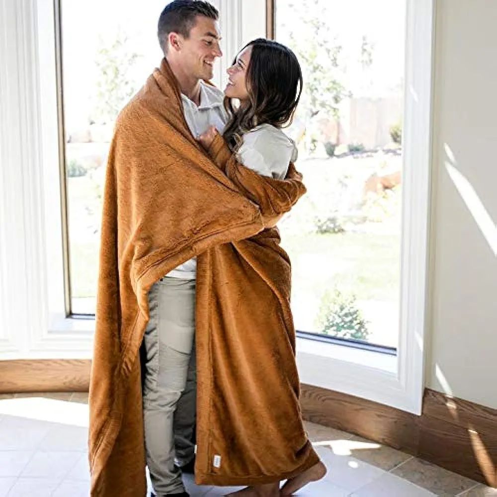 SARANONI Oversized Super Soft Comfy Lush 60" x 80" Adult Extra Large Blanket, (Camel) | Amazon (US)