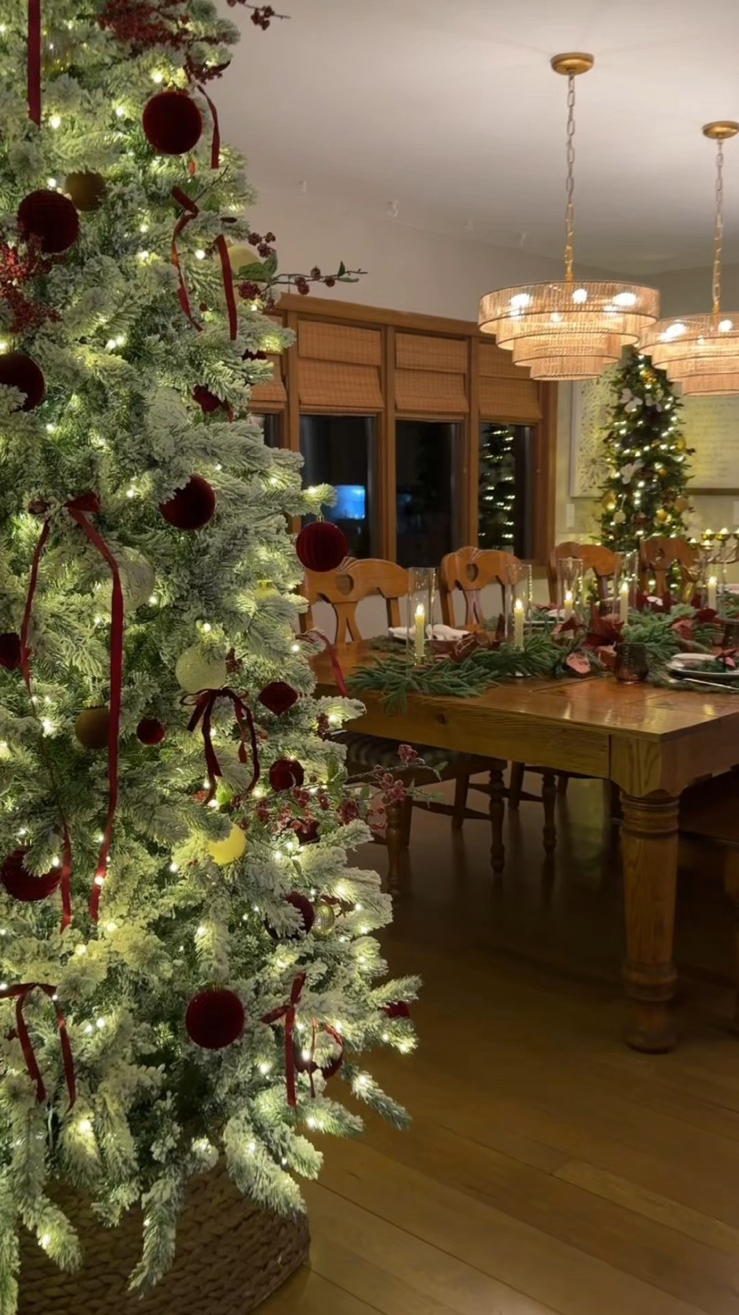 7 days until Christmas 🎄✨
The final countdown is on — the lights are glowing, the coziness is turned all the way up, and the magic is officially here.
Are you ready for Christmas week? 🤍

#LTKHome #LTKSeasonal #LTKHoliday