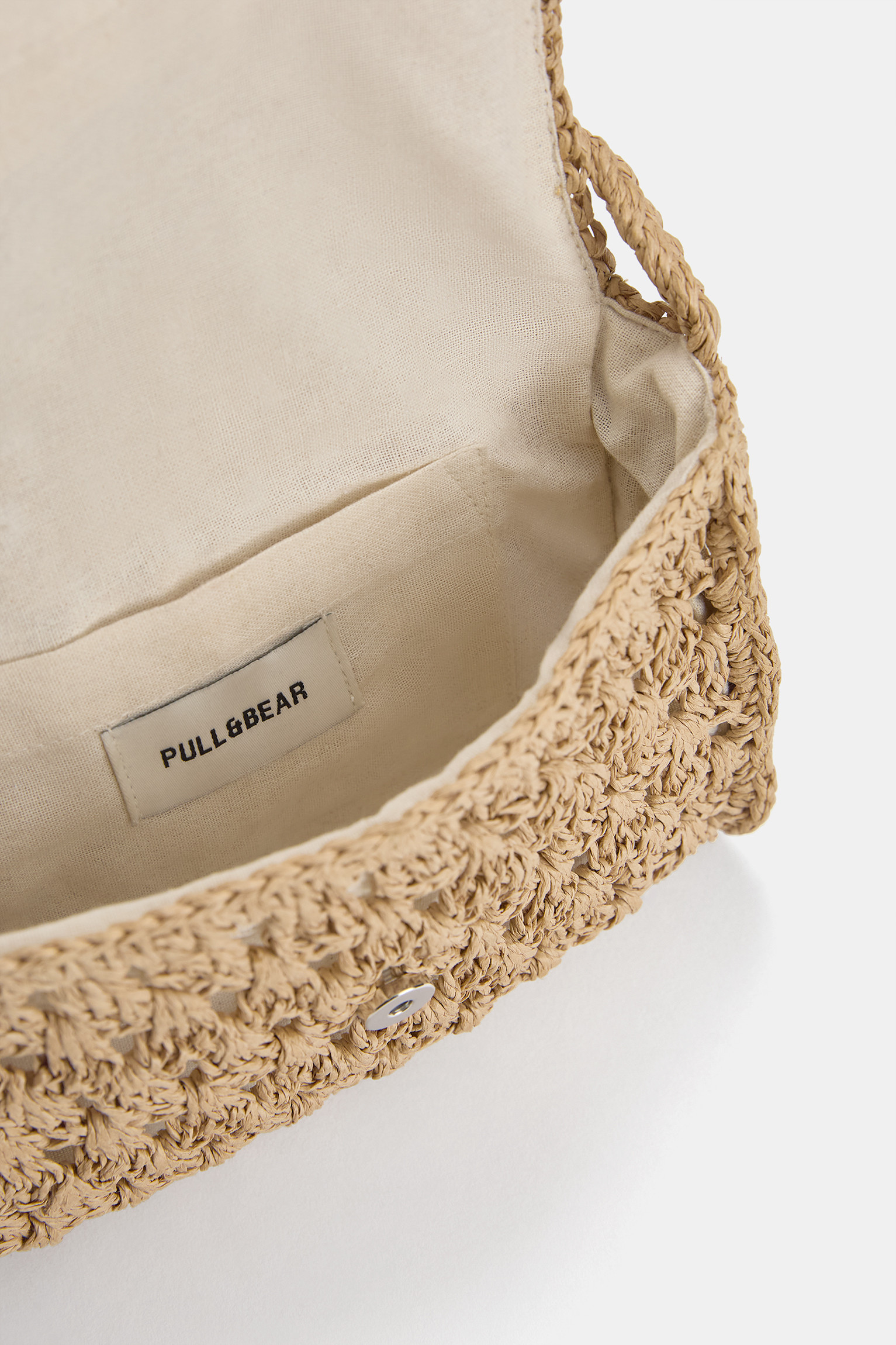 Raffia-style crossbody bag | PULL and BEAR UK