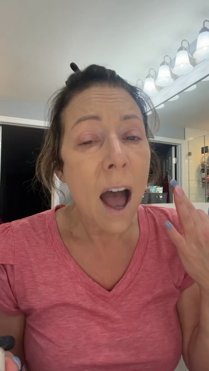 Prime Parametics color changing foundation starts as a white cream and blends into the skin tone for a lightweight, natural-looking finish. Prime Prometics #ColorChangingFoundation #MakeupRoutine #BeautyFinds #FoundationRoutine #primeprometics