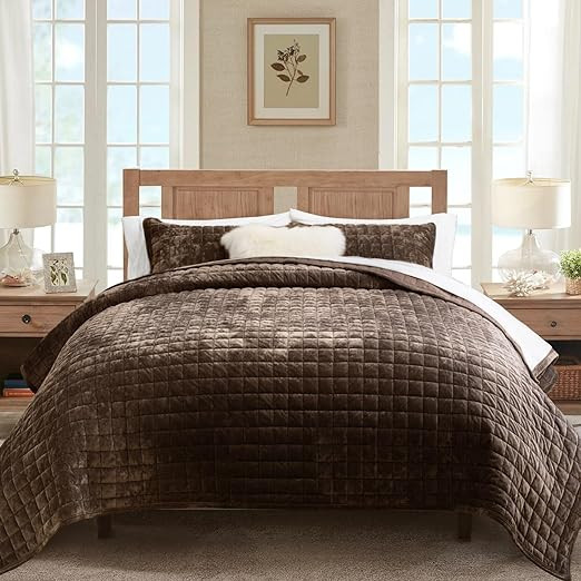 RECYCO Luxury Velvet Quilt Set King Size Bedding Sets, Ultra Soft Velvet Comforter Set, Lightweig... | Amazon (US)