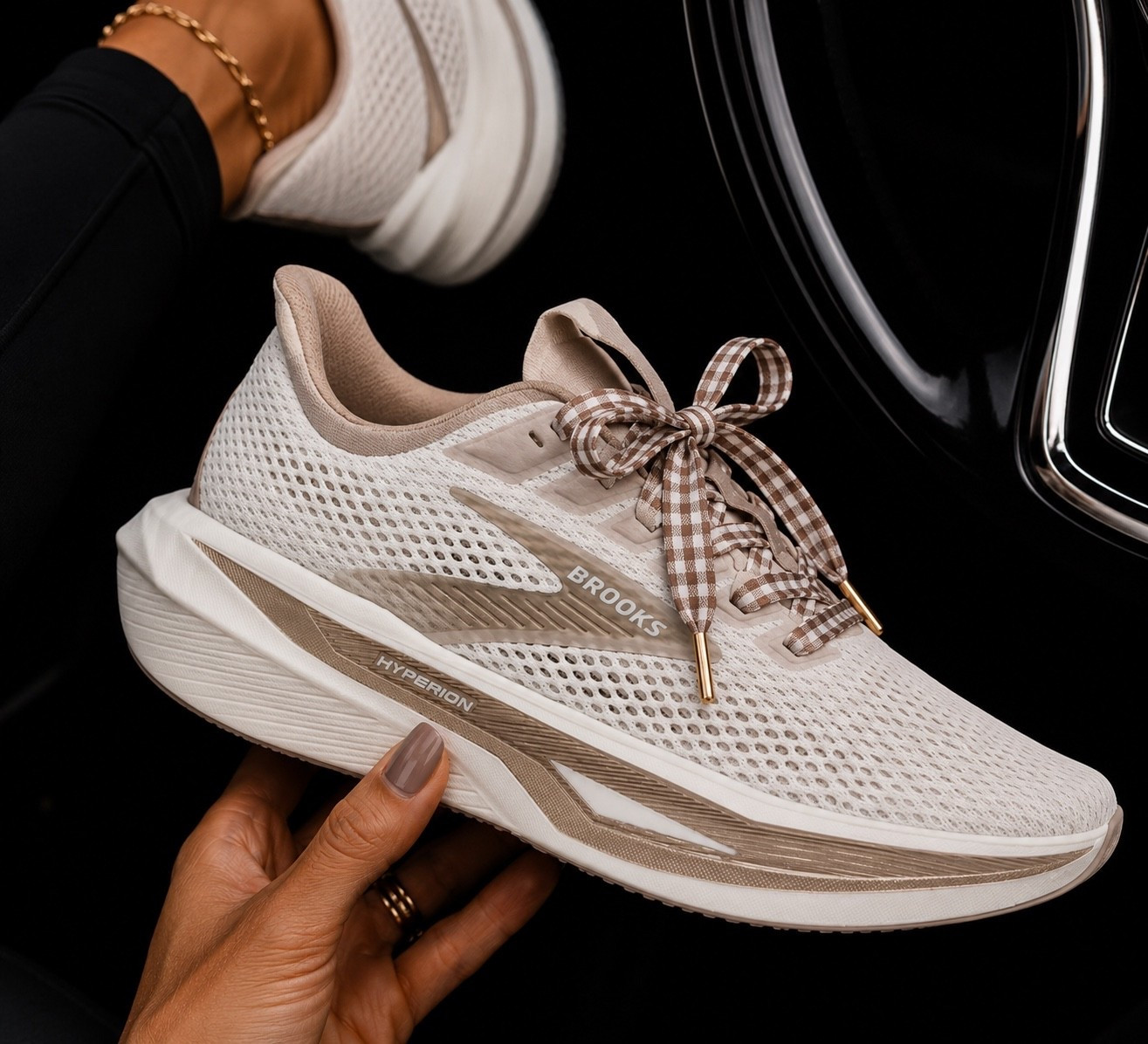 🤎🚨 $30 OFF ALERT! 🚨🤎

This neutral mocha color is absolutely chef’s kiss 😍👌

And yes… I added the cute shoelaces because you know I can’t leave well enough alone. 🎀✨

If you’re a neutral girlie, this is THE sneaker. It goes with everything, works season after season, and has that expensive look without the expensive price tag.

The fact that it’s already gorgeous AND $30 OFF right now? That’s your sign to stop thinking about it and add to cart. 🛒🤎

These deals don’t stick around long, and the best sizes always disappear first.

Comment MOCHA and I’ll send you the link! 👇🤎

#LTKootd #LTKgrwm #LTKmomlife