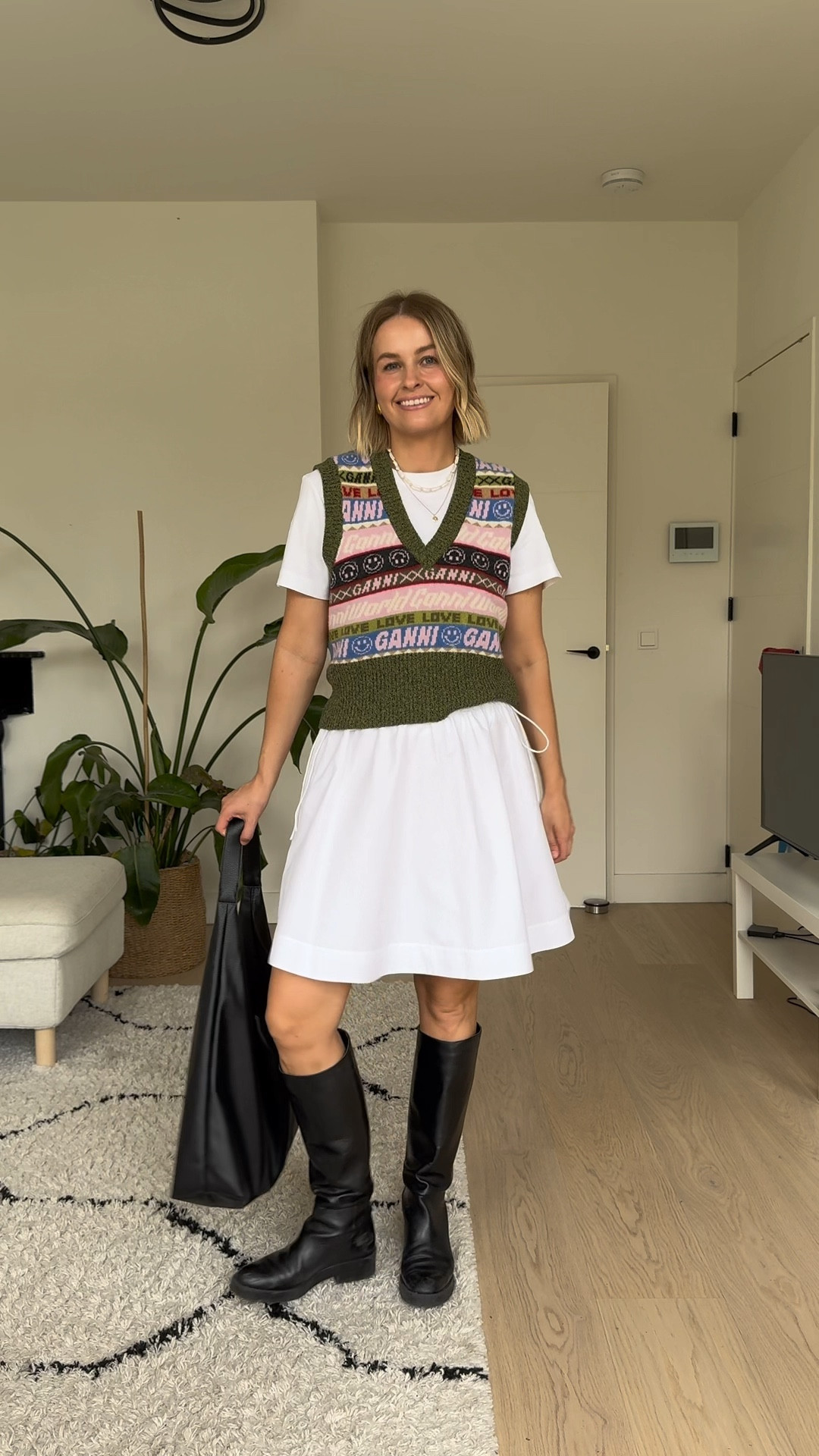 Summer work outfit! I’m wearing an EU36 in the skirt and a M in the tshirt. Have linked similar versions of the GANNI vest 

#LTKuk #LTKsummer #LTKeurope