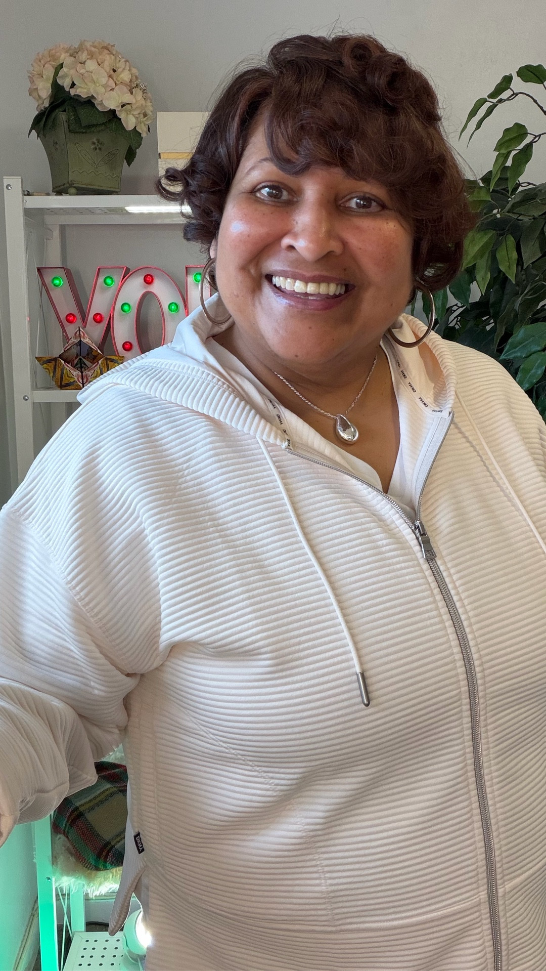 Still in my hoodie era! 
I went digging through the crates and found this one. It’s a great casual, full zip jacket adorned with side pockets.
The unique ribbed fabric gives it an extra added touch of class! Throw this one in your bag when you are traveling for sure🛳️
Bon voyage



#LTKootd #LTKPlusSize