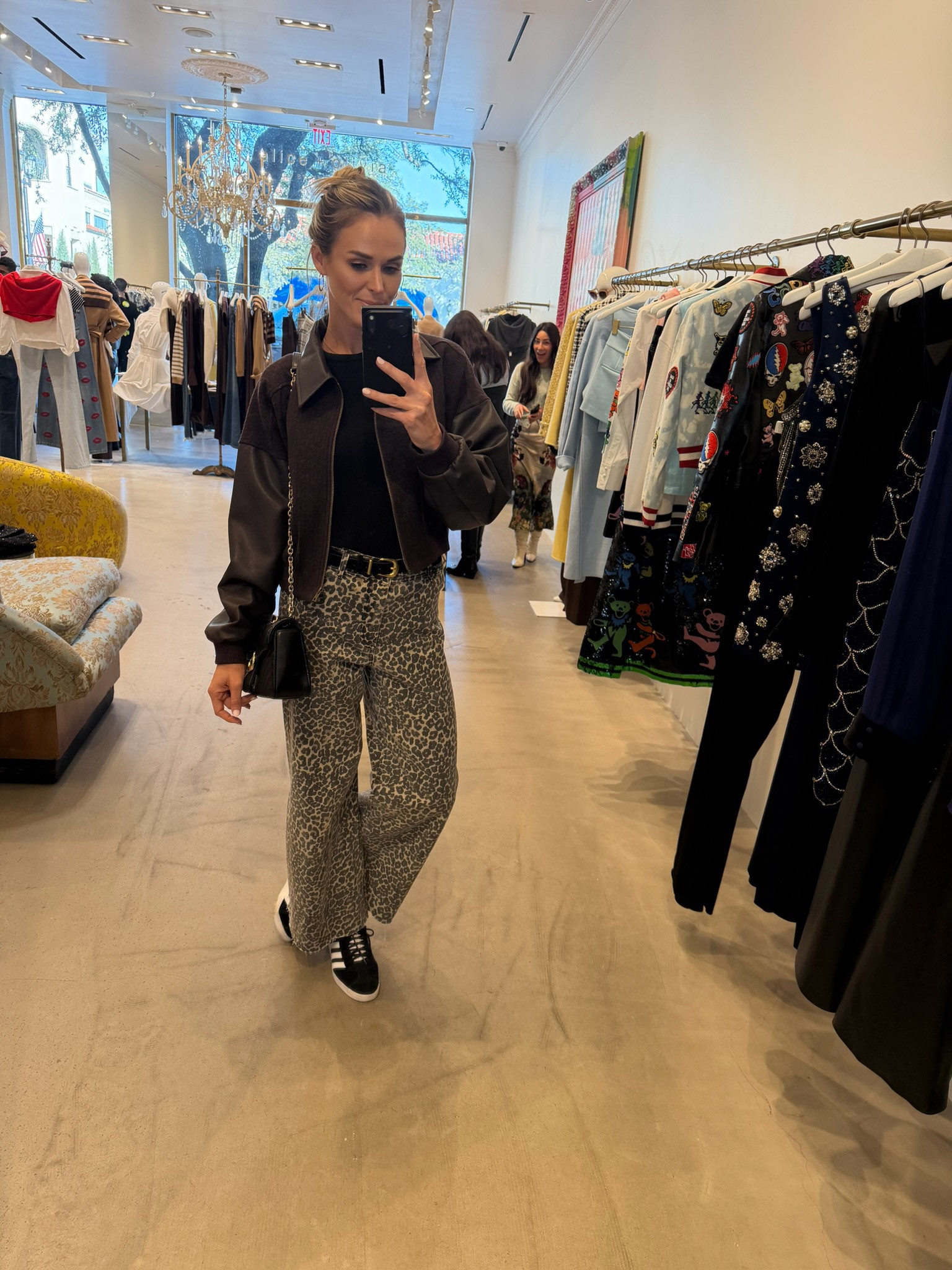 Shopping around. 

#LTKgrwm #LTKdayinmylife #LTKootd