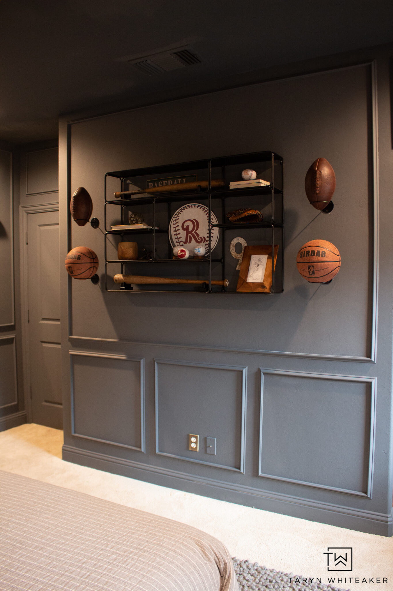 Proof that a boys’ bedroom can feel cozy, cool and pulled together. Love this mix of warm neutrals and subtle sports details!

#LTKSeasonal #LTKHome