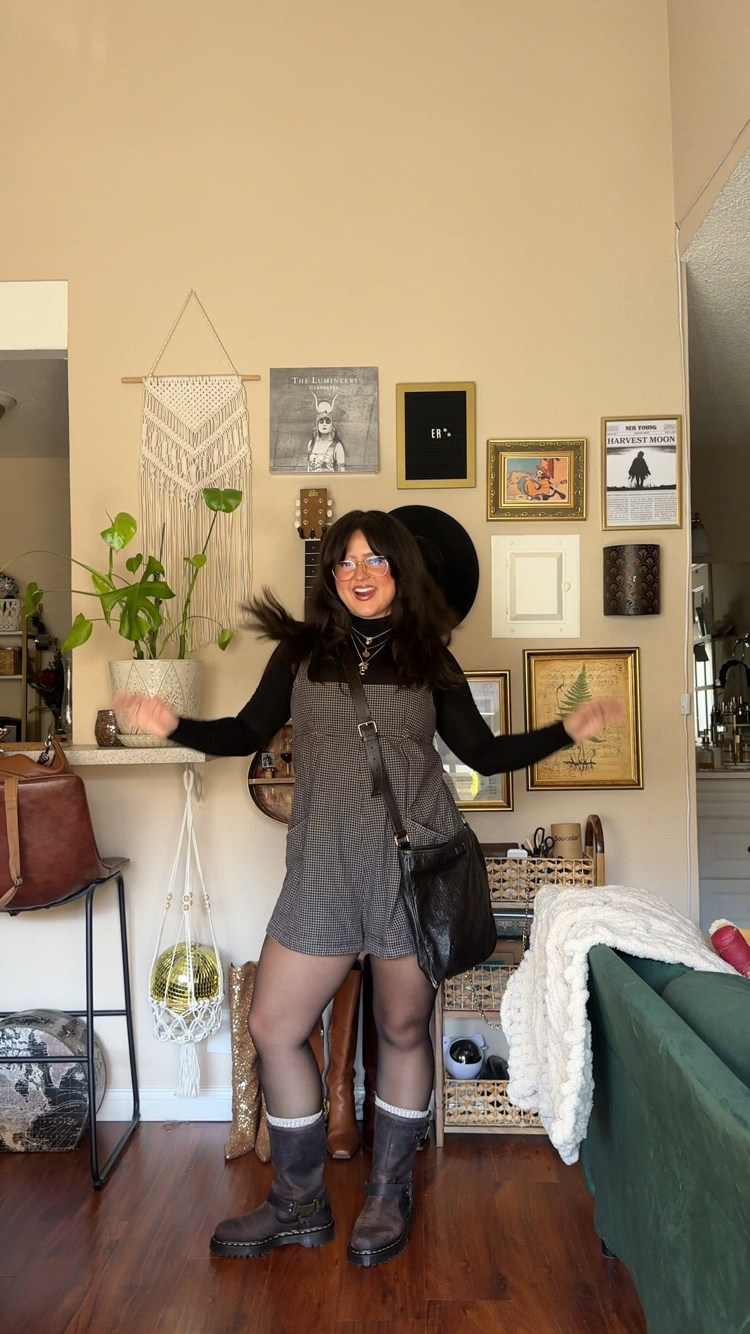 styling my new dr marten biker boots & i’m OBSESSEDDDDD

#LTKVideo #LTKShoeCrush #LTKSeasonal