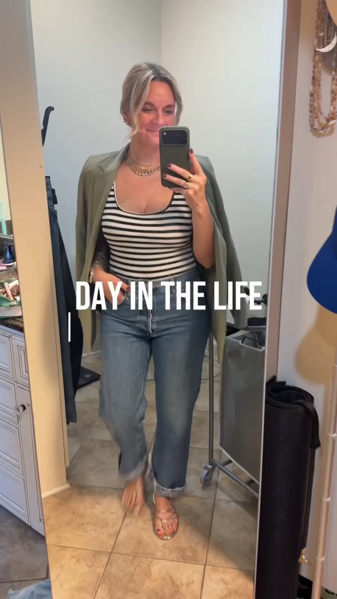 A day in the life of a personal stylist ☕🥐 Not every day is client appointments and dressing rooms — and this one was proof. 

Met my friend Lauryn at Perenn for coffee and pastries. We're both business owners in the same women's group, and every so often we carve out time to talk shop, bounce ideas, and catch up on real life. Honestly one of my favorite kinds of mornings. 

Then it was home to prep for a big event Dana and I had coming up later that week. The behind-the-scenes work that nobody sees is a bigger part of this job than most people realize. 

Oh — and before I changed into sweats, I filmed my outfit for an upcoming post. Because when you create content for a living, no good outfit goes undocumented. 😂