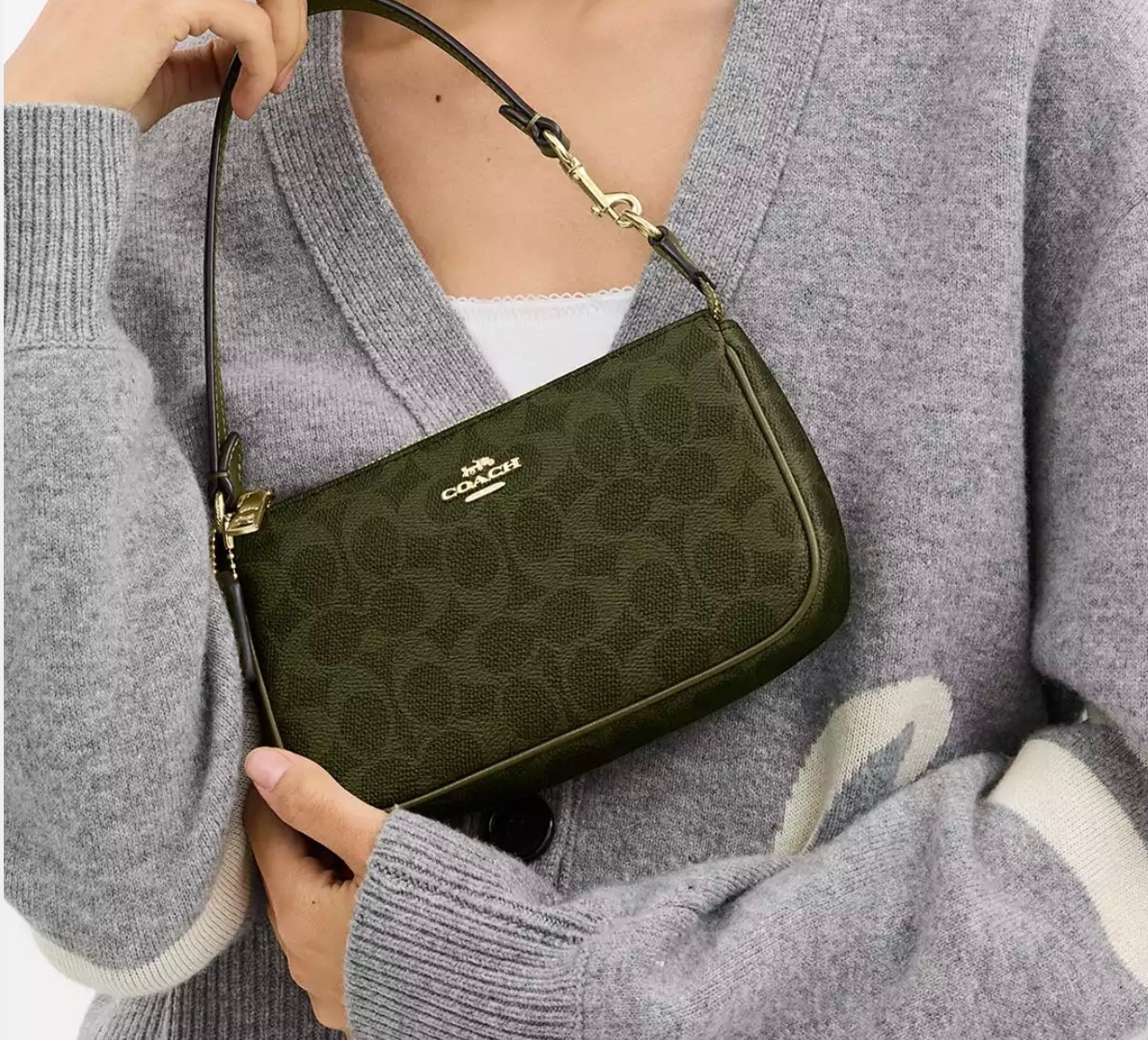 🫒🍸🤎

#LTKItBag #LTKSeasonal #LTKFindsUnder100