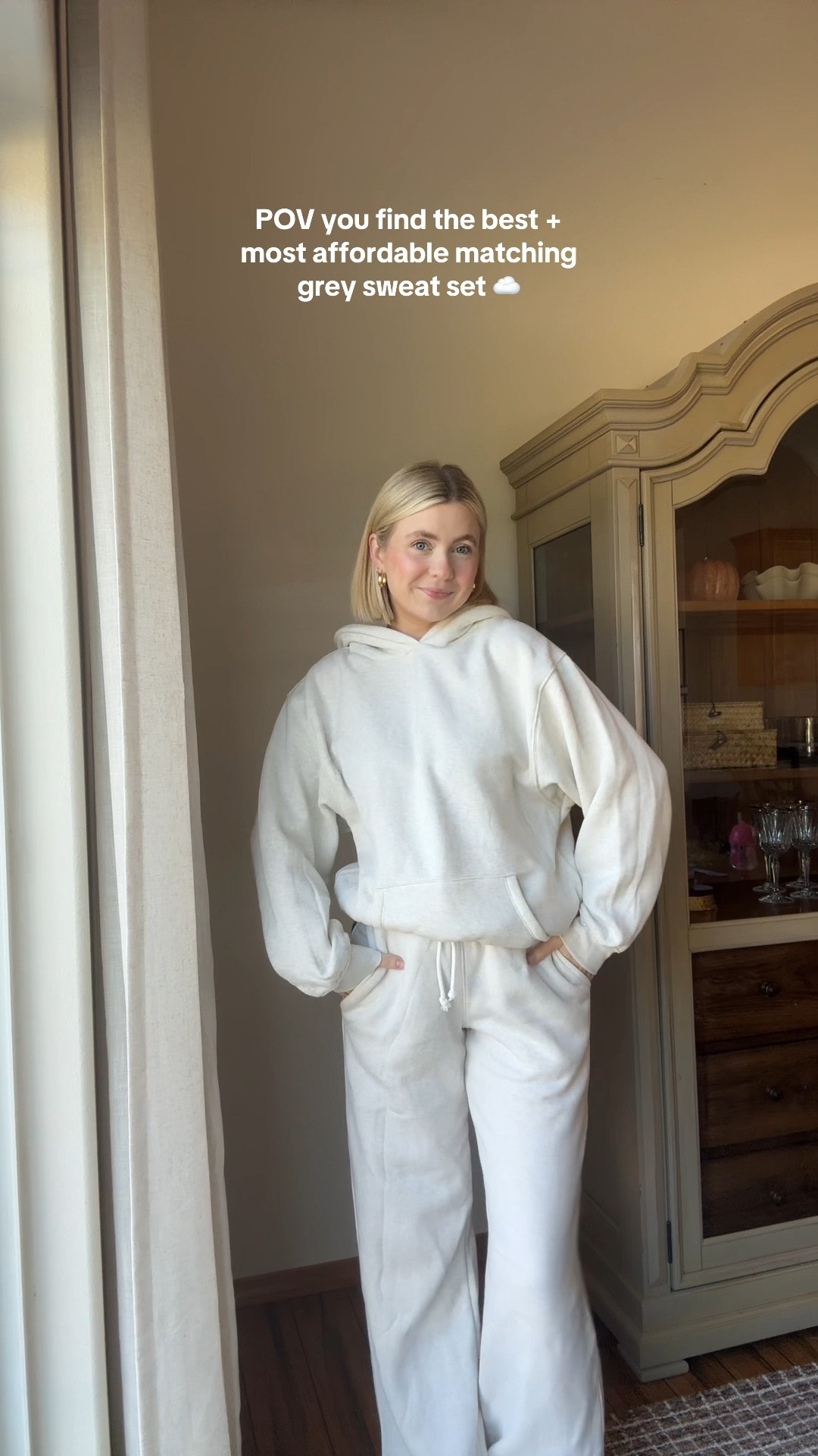 The most affordable and best matching grey sweat set!! Top: Xs | bottoms: xxs, they run oversized 



#LTKFindsUnder50 #LTKStyleTip #LTKSaleAlert