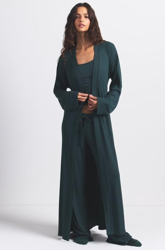 Ribbed Robe 

Recommendation is to get a medium but I purchased a large because I like them oversized 

#LTKHome #LTKStyleTip #LTKBeauty