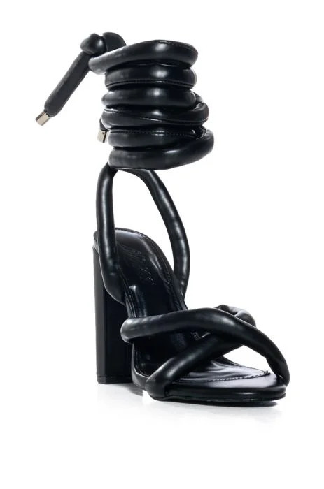 ROYALE PADDED LACE UP SANDAL IN BLACK | AKIRA