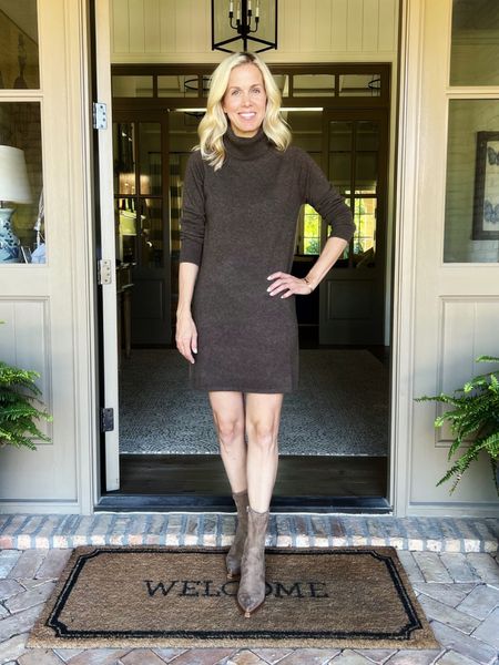 Classic turtleneck sweater dress from Quince. TTS and such a pretty “workhorse” of a dress for Fall and Winter outings. Pair with a bootie (this one linked) a tall boot or a heel. Gretchen wearing a small here. 





Fall outfit
Thanksgiving outfit
Holiday outfit
Brown sweater dress
Brown bootie

#LTKworkwear #LTKSeasonal #LTKover40