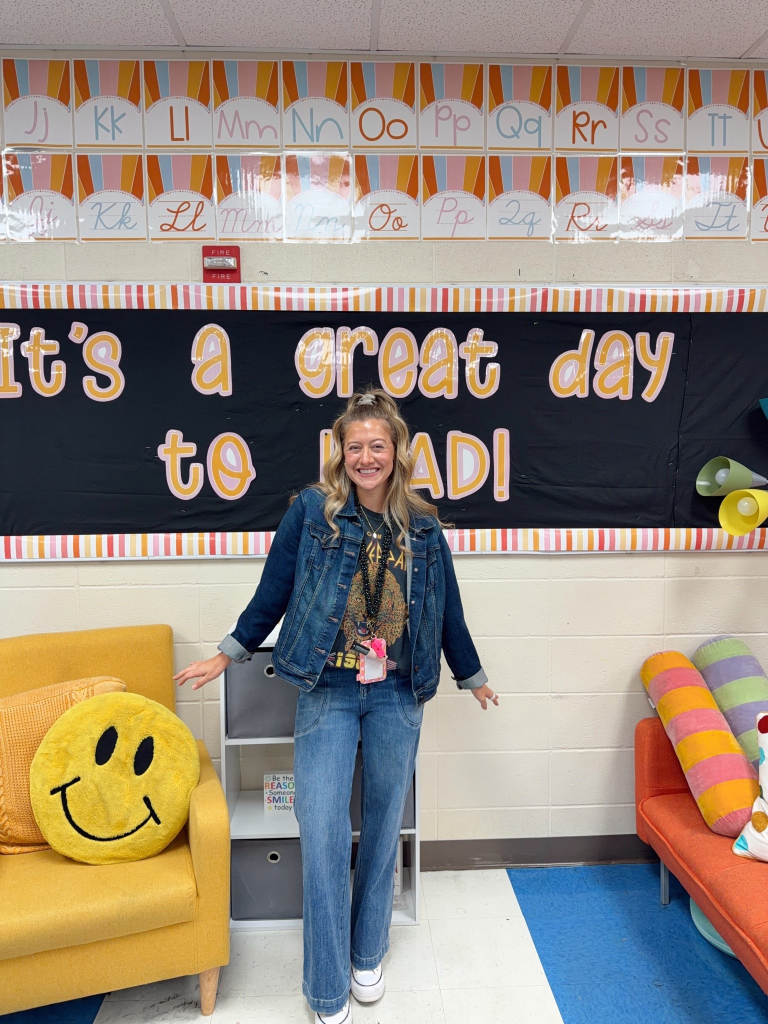 Decade day throwback Thursday dress up !! Love these jeans from @Avara

#LTKootd #LTKSeasonal #LTKWorkwear