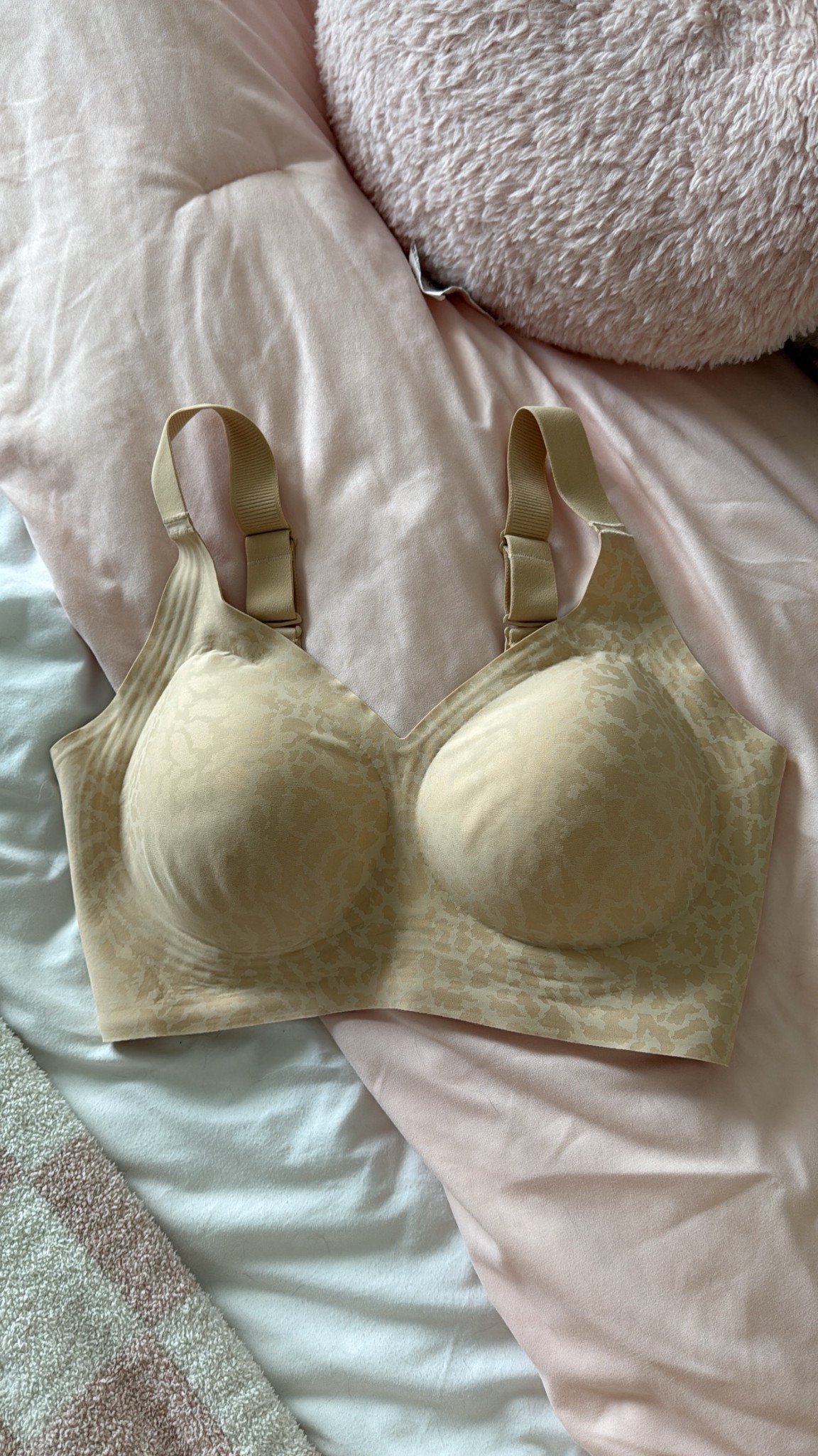 Seamless, supportive & comfy. Fav bras on sale.

#LTKMothersDay #LTKSaleAlert #LTKootd