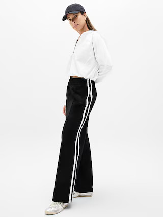 Tempo Mid Rise Wide Leg Track Pant | Athleta