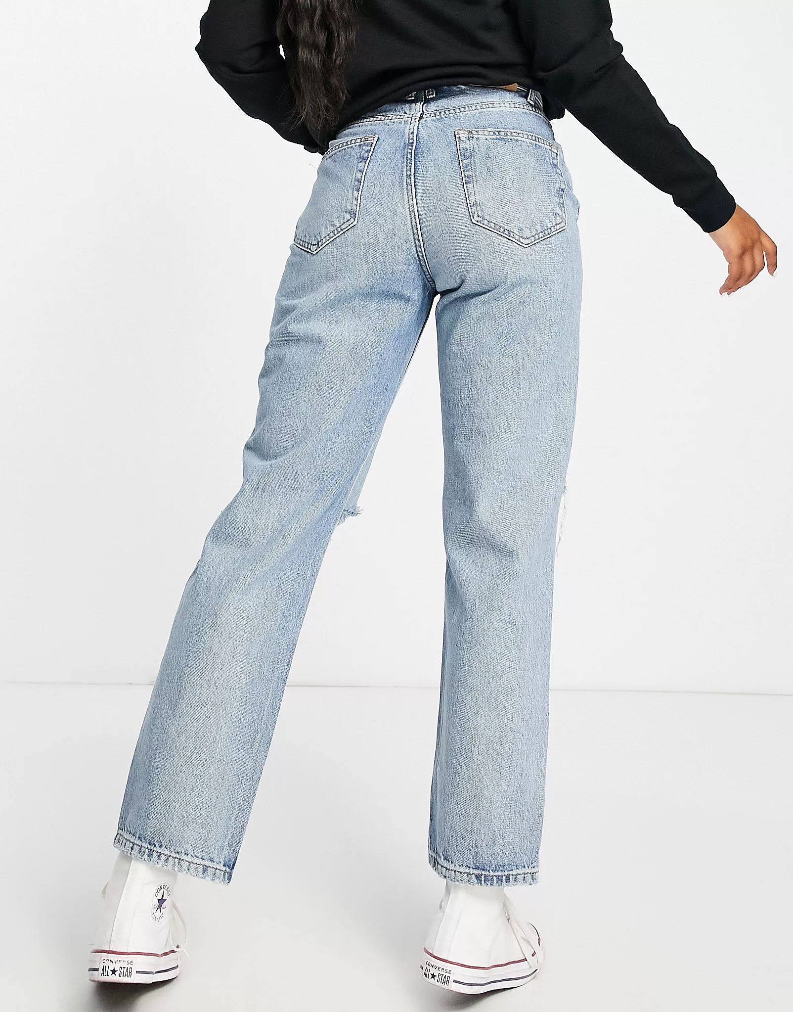 ONLY Robyn distressed straight leg jeans in light blue wash | ASOS | ASOS (Global)