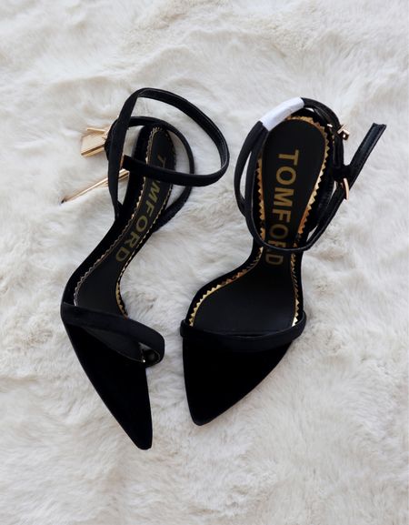 Super high quality, suede Tom Ford heels 😍 
True to size 

#LTKfindsunder100 #LTKfindsunder50 #LTKsalealert